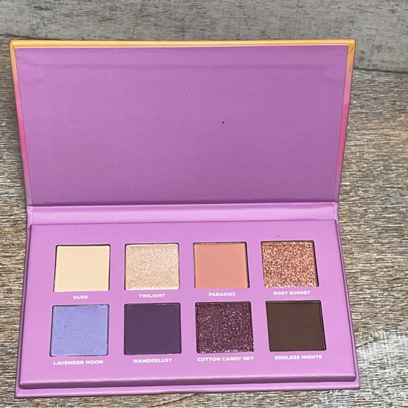 Ulta Beauty Violet Hour Eye Shadow Palette 8 Shades With Brush 0.72g/0.02 oz New - Picture 3 of 16